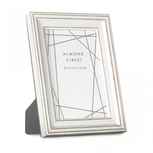 Load image into Gallery viewer, Alford 6 x 4 Photo Frame
